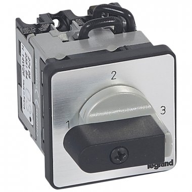 Фотография товара 'Legrand Трехпозиционный переключатель без положения 0 - PR 12 - 1П - 3 контакта 027498'
