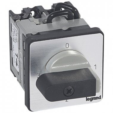 Фотография товара 'Legrand Трехпозиционный переключатель без положения 0 - PR 12 - 1П - 3 контакта 027502'