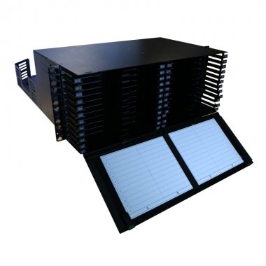 Фотография товара 'Legrand Полка оптическая неукомплектованная модульная для установки кассет 032153'