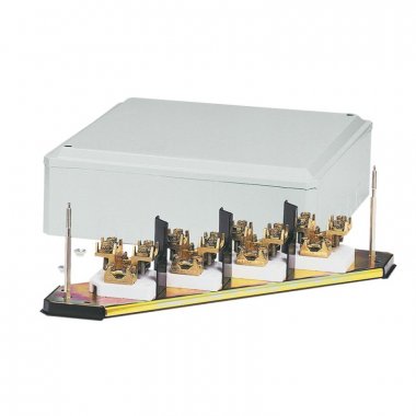 Фотография товара 'Legrand Клеммный блок - IP 30 - IK 07 - 4П - кабель сечением 25 мм 7032 033024'