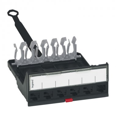 Фотография товара 'Legrand Кассета неукомплектованная для патч-панели 033755'