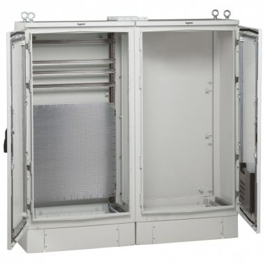 Фотография товара 'Legrand Шкаф Marina из полиэстера - IP 66 IK10 - RAL 7035 - 1460x800x463 мм 036285'