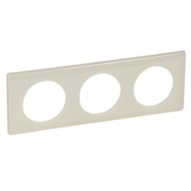 Фотография товара 'Legrand Рамка - Программа Celiane - 3 поста 066623'