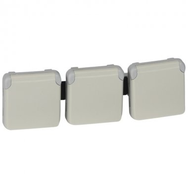 Фотография товара 'Legrand Розетка 3х2К+З - горизонтальная - французский стандарт - Программа Plexo 069644'