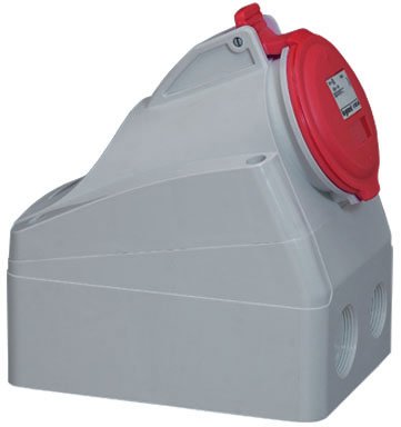 Фотография товара 'Legrand Розетка накладная - P17 Tempra Pro - IP 44 - 380/415 В~ - 32 A - 3К+З 555258'