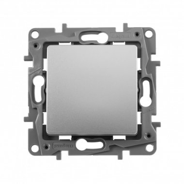 Фотография товара 'Legrand Переключатель одноклавишный - автоматические клеммы - Etika - 10 AX - 250 В 672405'