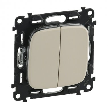 Фотография товара 'Legrand Valena ALLURE Выключатель двухклавишный с лицевой панелью 752805'