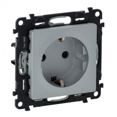 Фотография товара 'Legrand Valena LIFE Силовая розетка 2К+З 16А 250В с лицевой панелью 753621'