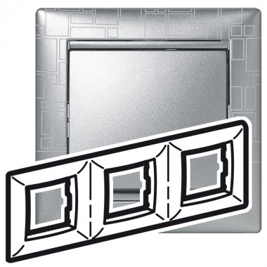 Фотография товара 'Legrand Valena Рамка 3-постовая 770343'