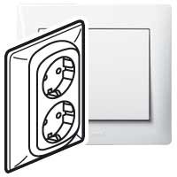 Фотография товара 'Legrand Двойная розетка - Galea Life - 2х2К+3 - автоматические клеммы 771033'