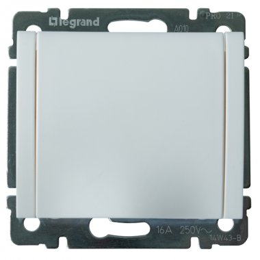 Фотография товара 'Legrand Розетка - Galea Life - немецкий стандарт - 2К+3 - с защитными шторками 771064'
