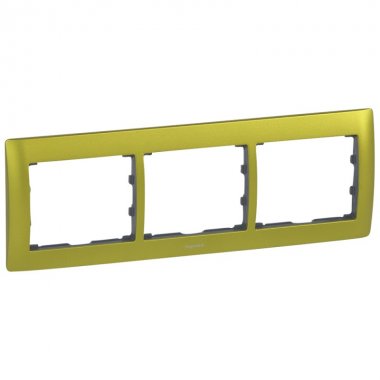 Фотография товара 'Legrand Рамка - Galea Life - 3 поста - горизонтальный монтаж 771923'