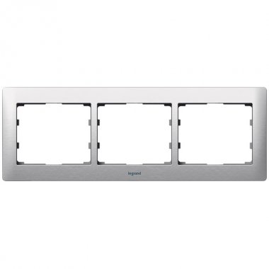 Фотография товара 'Legrand Рамка - Galea Life - 3 поста - горизонтальный монтаж 771953'