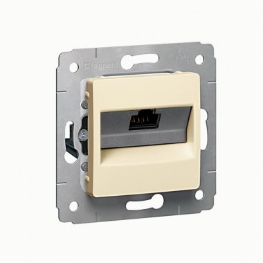Фотография товара 'Legrand Информационная розетка Cariva RJ45 категория 6 UTP 773741'