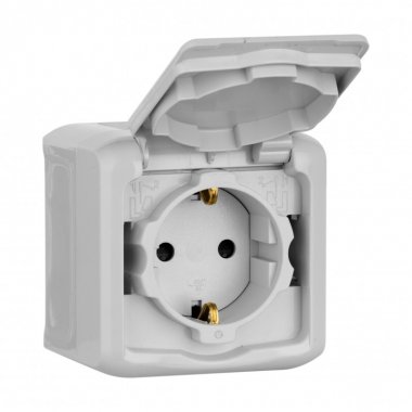 Фотография товара 'Legrand Розетка 2К+З с защитными шторками - 16 A - 250 В~ - Quteo IP 44 782351'