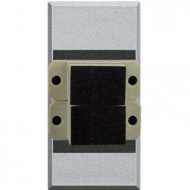 Фотография товара 'Legrand Axolute Двойной Разъём HC4268SC'