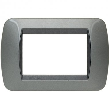 Фотография товара 'Legrand Накладка на 3 модуля L4803AC'