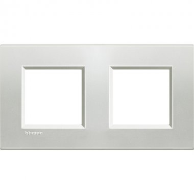 Фотография товара 'Legrand Livinglight Рамка прямоугольная, 2 поста LNA4802M2AG'