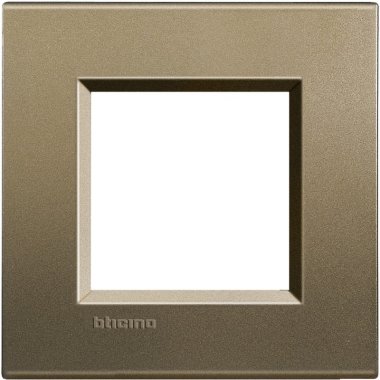 Фотография товара 'Legrand Livinglight Рамка прямоугольная, 1 пост LNA4802SQ'