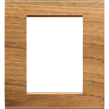 Фотография товара 'Legrand Livinglight Рамка прямоугольная, 3 модуля LNA4803LNC'