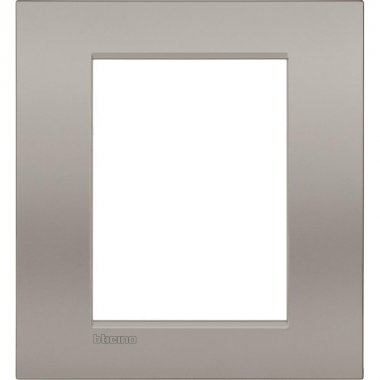 Фотография товара 'Legrand Livinglight Рамка Air, итальянский стандарт 3+3 модуля LNC4826SB'