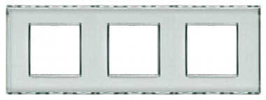 Фотография товара 'Legrand Livinglight Рамка прямоугольная, 3 поста LND4802M3KR'