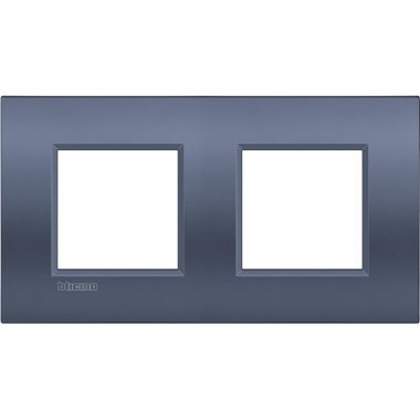Фотография товара 'Legrand Livinglight Рамка Air, немецкий стандарт 2+2 модуля LNE4802M2BM'