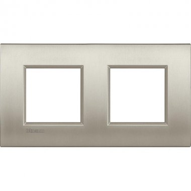 Фотография товара 'Legrand Livinglight Рамка Air, немецкий стандарт 2+2 модуля LNE4802M2TIS'
