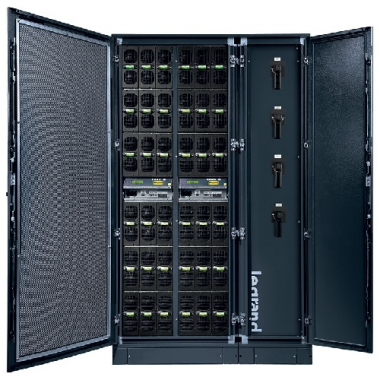 Фотография товара 'Legrand ИБП ARCHIMOD HE 480 кВА, пустой силовой шкаф, секция 1 310476'