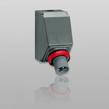 Фотография товара 'Legrand Накладная наклонная вилка Hypra - IP 66/67-55 - 3К+3 - 125 А 059544'