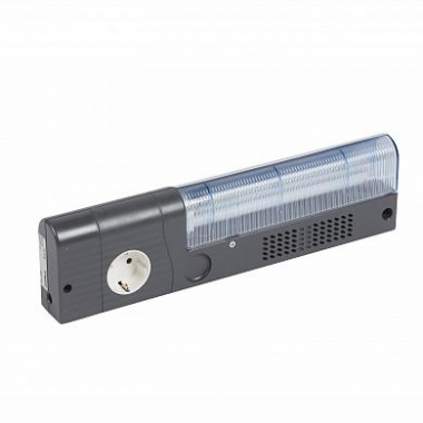 Фотография товара 'Legrand Освет. прибор стандартный c розеткой люм. лампа, 11Вт 048233'