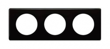 Фотография товара 'Legrand Celiane. Рамка 3-постовая 066683'