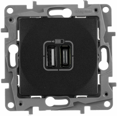 Фотография товара 'Legrand Зарядное устройство с двумя USB-разьемами тип A-тип С 240В/5В 672636'