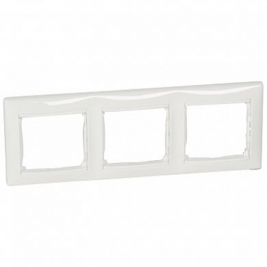 Фотография товара 'Legrand Valena Classic DIY Рамка 3 поста, горизонтальная 694242'