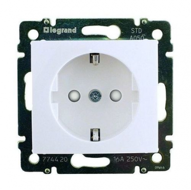 Фотография товара 'Legrand Valena Classic DIY Розетка 2К+З, 10/16А 230/250В 694269'