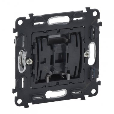 Фотография товара 'Legrand Valena Переключатель 752007'