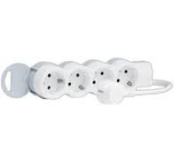 Фотография товара 'Legrand Удлинитель, 4 розетки, 16А фиксируемый, шнур 1,5 м серия Стандар 695006'