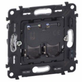 Фотография товара 'Legrand Механизм информационной розетки 2хRJ45, категория 6а, UTP 753045'