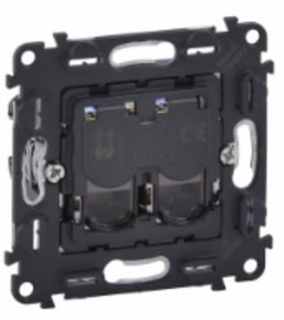 Фотография товара 'Legrand Механизм информационной розетки 2хRJ45, категория 6а, STP 753049'