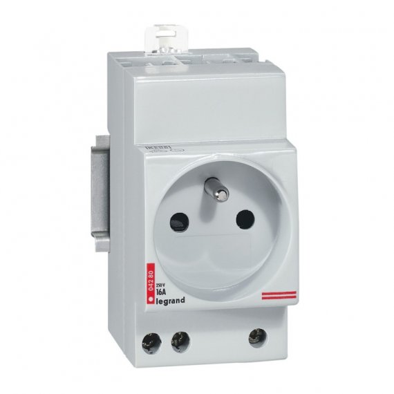 Legrand Розетка На DIN-Р 2к+З французский стандарт 004280