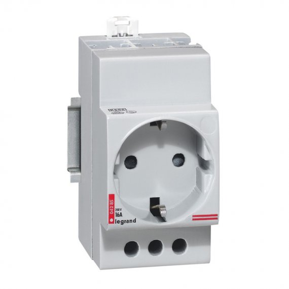 Фотография товара 'Legrand Розетка - 10/16 А - 250 В~ - 2К+З - с защитными шторками - немецкий стандарт 004285'