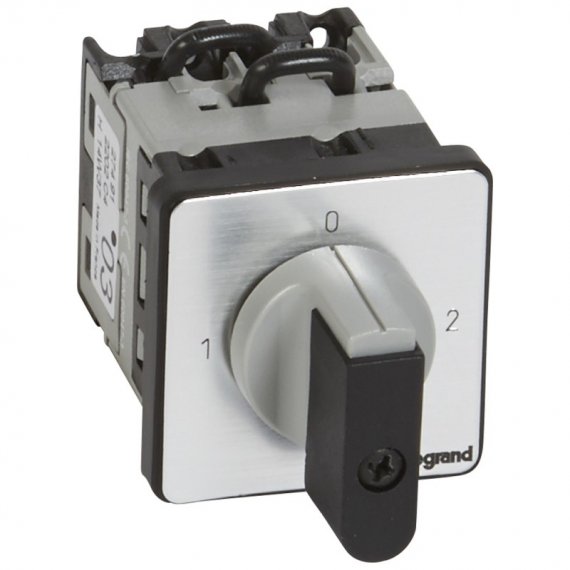 Фотография товара 'Legrand Переключатель на 2 направления PR 12 - 2П - 4 контакта 027491'