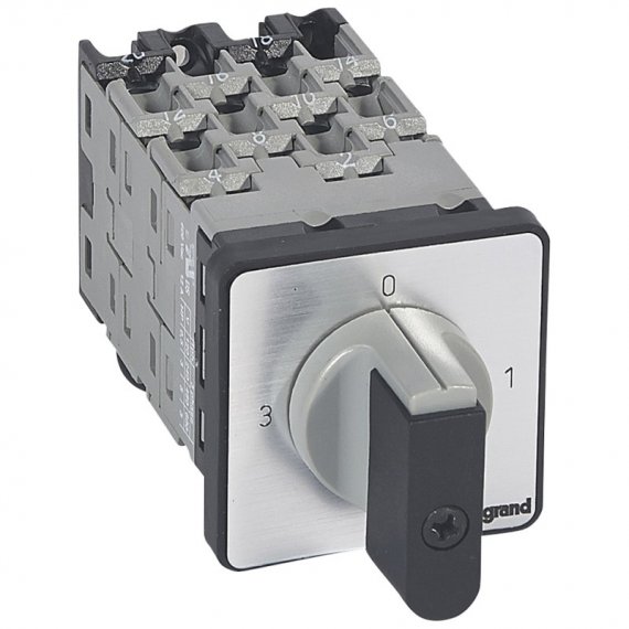 Фотография товара 'Legrand Трехпозиционный переключатель без положения 0 - PR 12 9 контактов 027504'