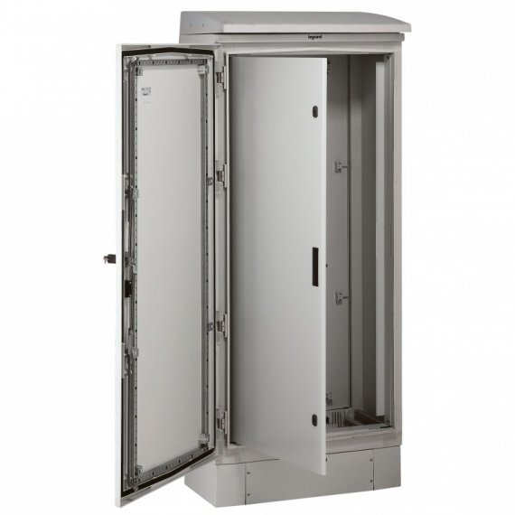 Фотография товара 'Legrand Шкаф Marina из полиэстера - IP 66 IK10 - RAL 7035 - 1660x800x463 мм 036286'