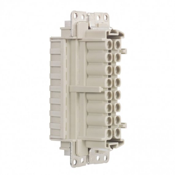 Фотография товара 'Legrand Комплект розетка+ вилка, 500В, 16А 24К+З 052613'