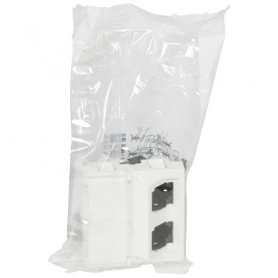 Фотография товара 'Legrand Розетка RJ 45 двойная - Программа Mosaic - категория 6 - FTP 45° - 2 модуля 076506'