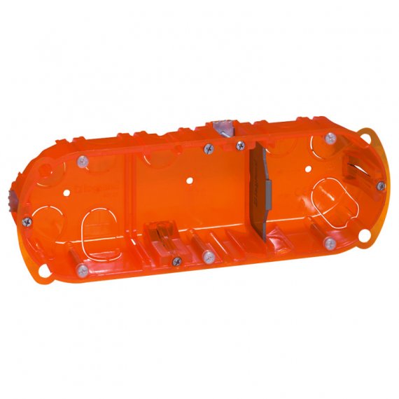 Фотография товара 'Legrand Коробка монтажная - Программа Batibox - 3-местная 080103'