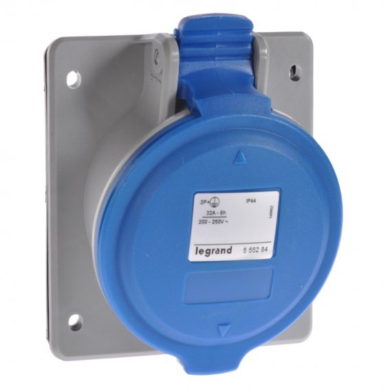 Фотография товара 'Legrand Встраиваемая наклонная розетка - P17 Tempra Pro - IP 44 - 200/250 В~ - 32 A - 3К+З 555285'