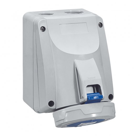 Фотография товара 'Legrand Розетка накладная - P17 Tempra Pro - IP 66/67 - 200/250 В~ - 16 A - 3К+Н+З 555356'