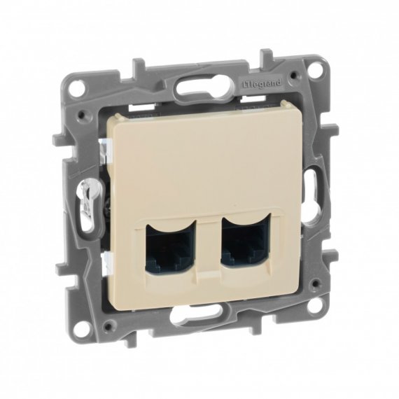 Фотография товара 'Legrand Двойная розетка RJ 45 - категория 6 - Etika 672354'